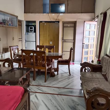 Kusum Palace Benares Buitenkant foto